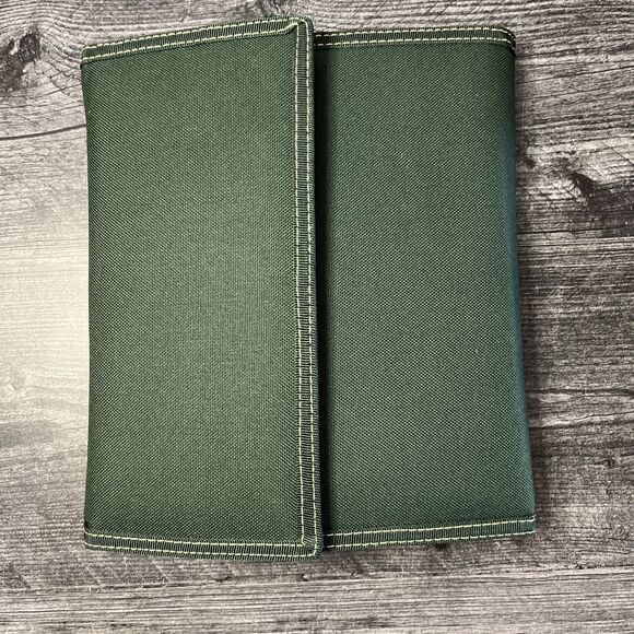 Wine & Cheese PICNIC AT ASCOT Kit NEW Portable Foldover Set GIFT Outdoor Summer - Picture 5 of 5